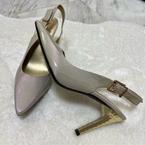 NWOB J. Renee Iridescent Slingbacks with Gold Heel
